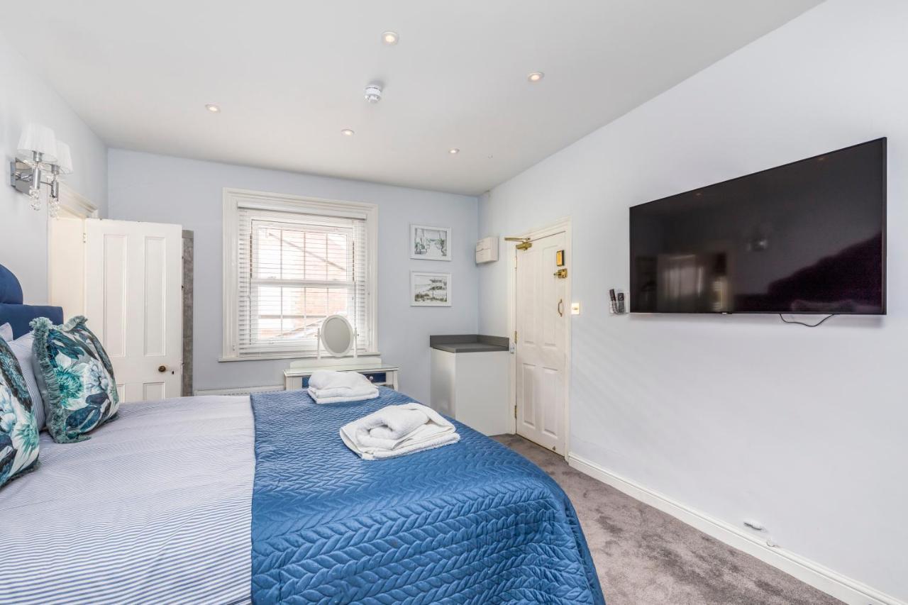 Deluxe Studios With Spa Included Portsmouth Extérieur photo